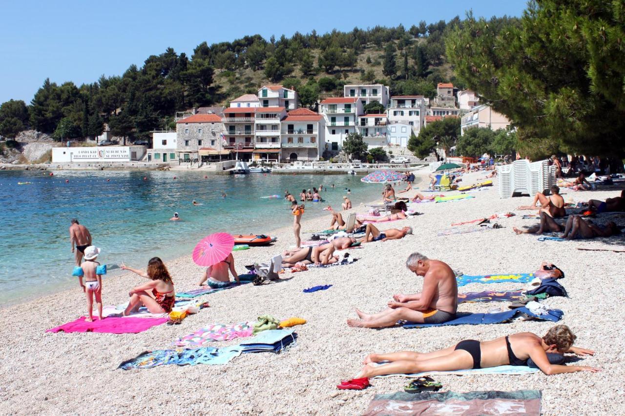 Apartments By The Sea Drvenik Donja Vala, Makarska - 6756 ภายนอก รูปภาพ