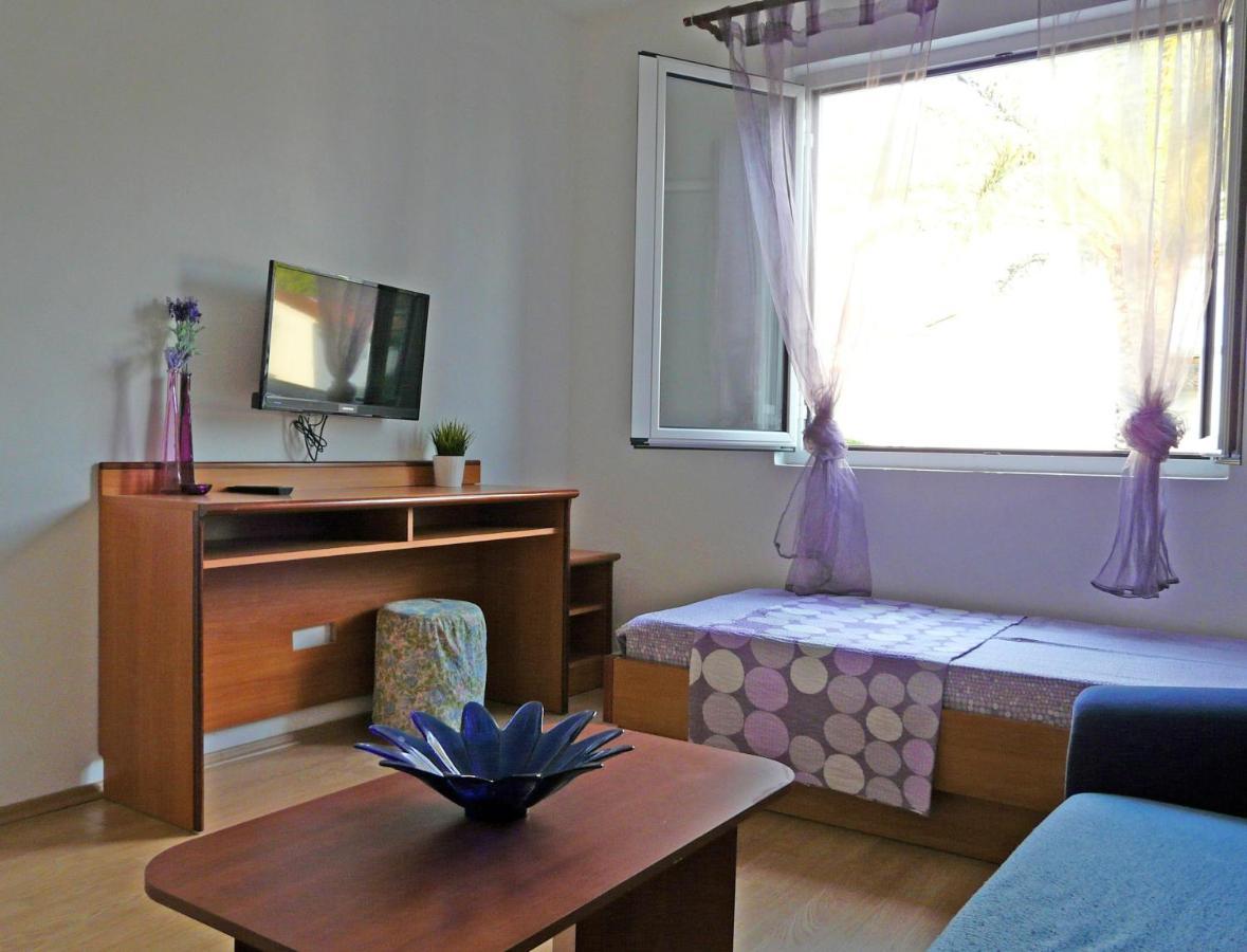 Apartments By The Sea Drvenik Donja Vala, Makarska - 6756 ภายนอก รูปภาพ