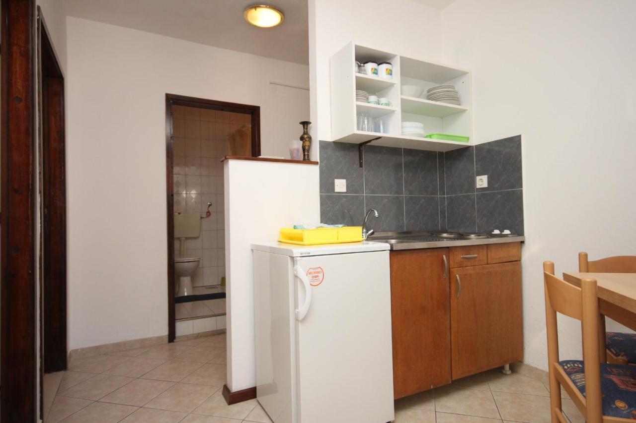 Apartments By The Sea Drvenik Donja Vala, Makarska - 6756 ภายนอก รูปภาพ