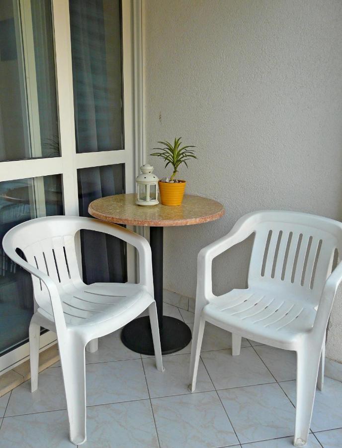 Apartments By The Sea Drvenik Donja Vala, Makarska - 6756 ภายนอก รูปภาพ